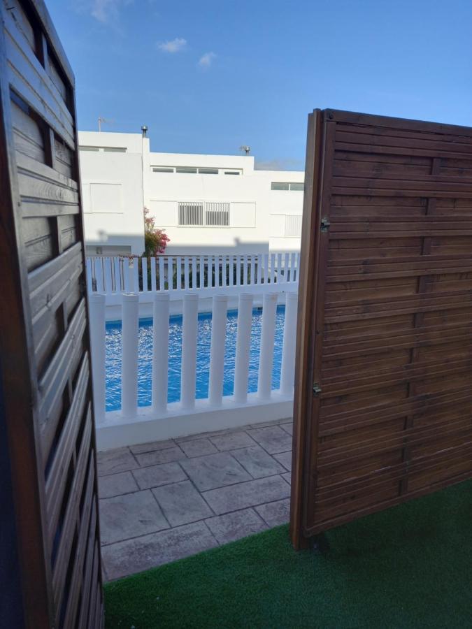 A Levante Conil- Solo Familias Y Parejas Conil de la Frontera Kültér fotó